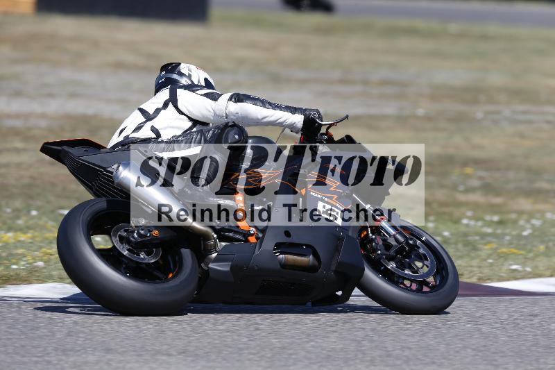 /36 08.08.2026  Pluess Motosport ADR/Freies Fahren/25